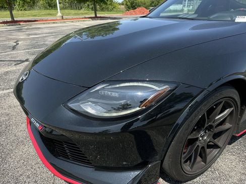 New 2024 Nissan Z Performance w/ Floor Mat Package RWD image 27