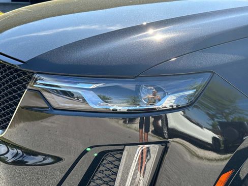 Used 2025 Cadillac XT6 Sport image 9