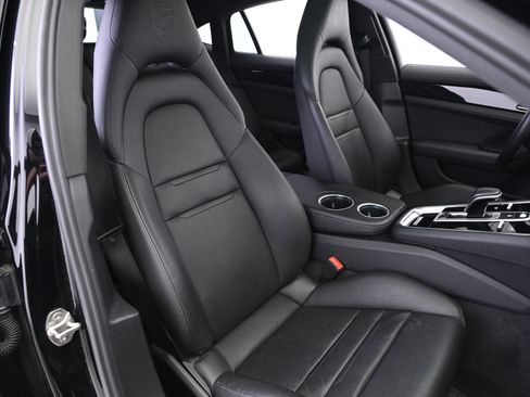 Certified 2021 Porsche Panamera 4 image 24