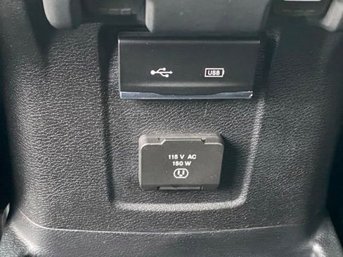 Used 2018 Jeep Wrangler Unlimited Sahara image 22