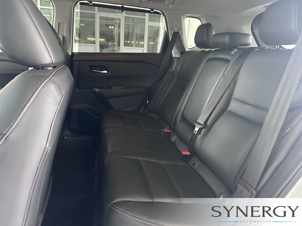 Used 2023 Nissan Rogue SL w/ SL Premium Package FWD image 29