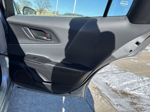 Used 2024 Toyota Prius LE AWD/4WD image 18