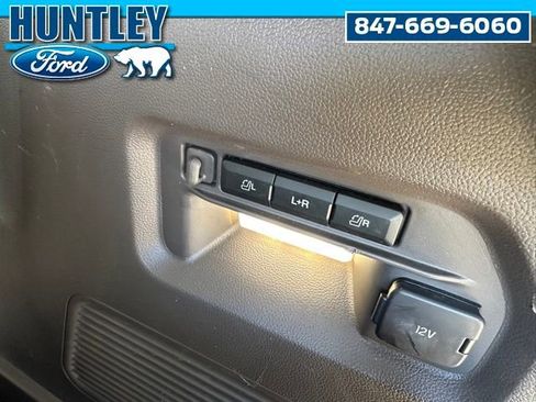 Used 2020 Ford Explorer Platinum w/ Premium Technology Package AWD/4WD image 16