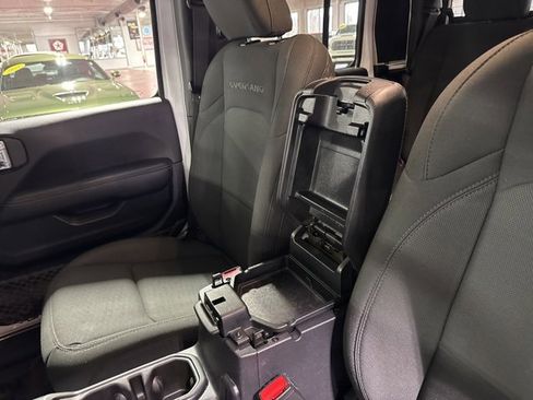 Used 2021 Jeep Gladiator Overland image 21