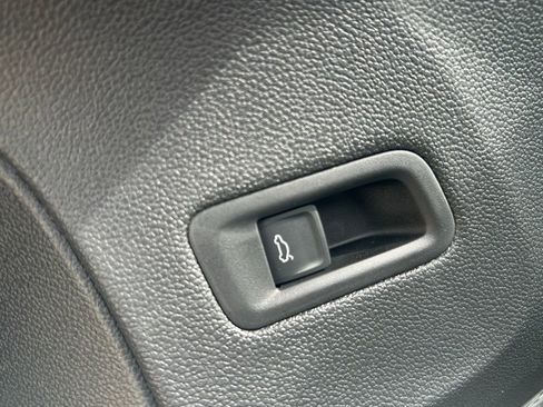 New 2026 Volkswagen Atlas SE FWD image 51