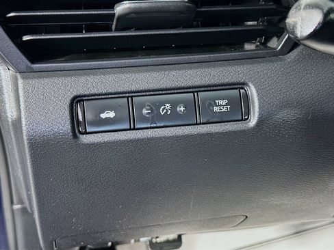 Used 2023 Nissan Altima 2.5 SR w/ SR Premium Package FWD image 10