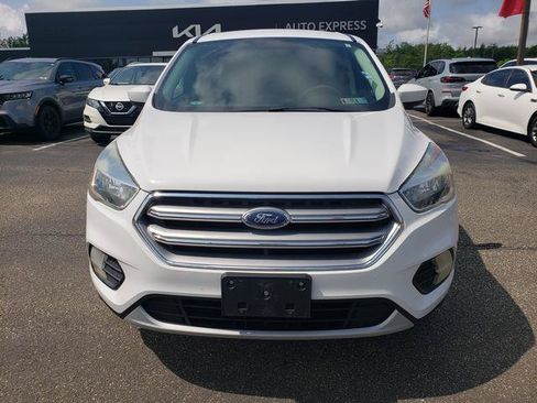 Used 2017 Ford Escape SE AWD/4WD image 9