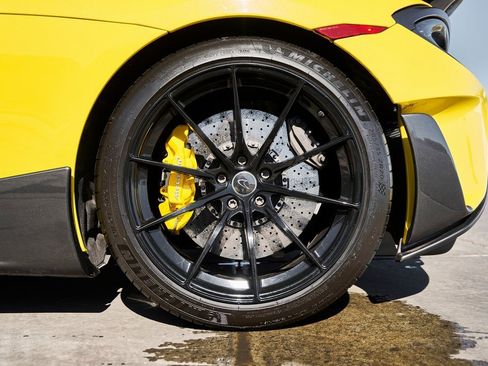 Used 2019 McLaren 600LT image 21