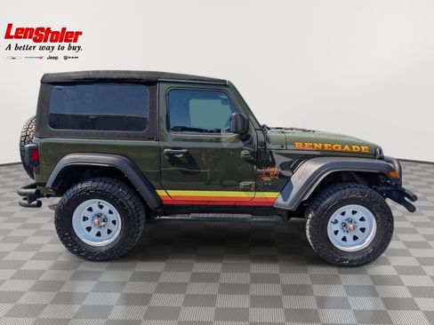 Used 2023 Jeep Wrangler Sport AWD/4WD image 6