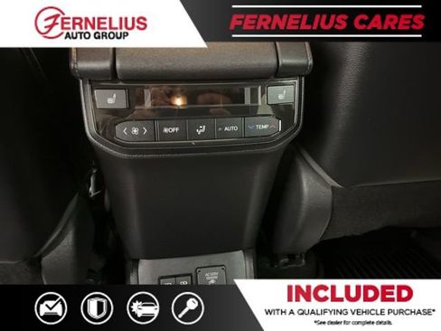 Used 2021 Toyota Highlander Platinum AWD/4WD image 33