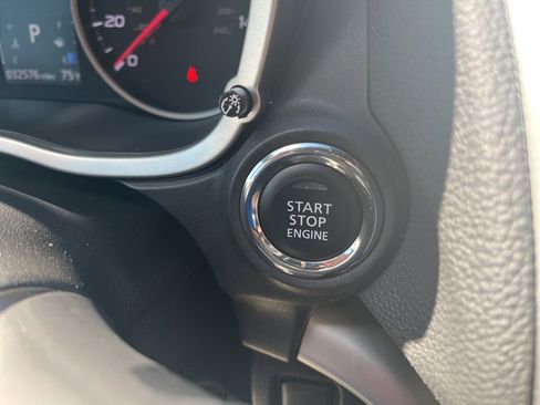 Used 2024 Mitsubishi Eclipse Cross image 17