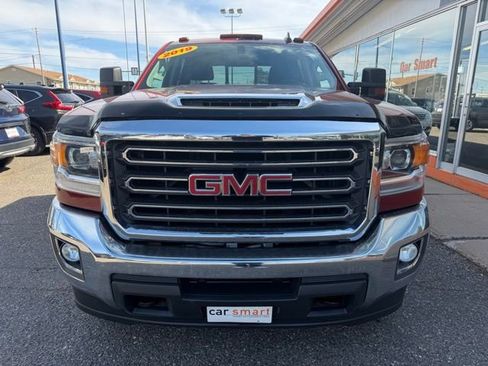 Used 2019 GMC Sierra 2500 SLE w/ SLE Convenience Package AWD/4WD image 2