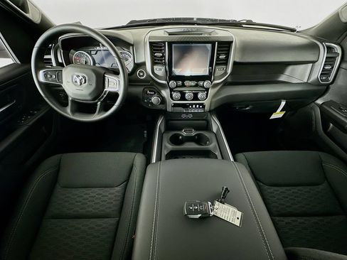New 2026 RAM 1500 Express AWD/4WD image 9