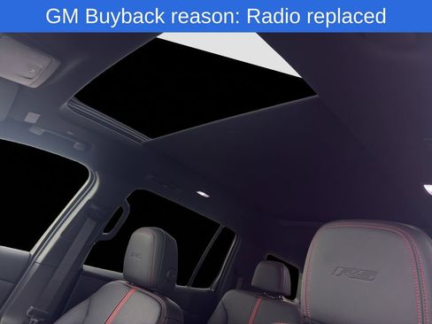 Used 2026 Chevrolet Traverse RS FWD image 24