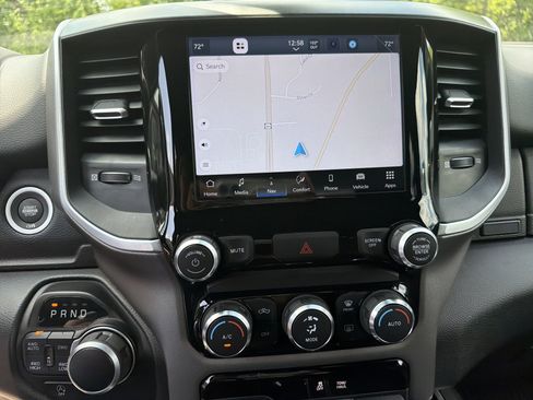 Used 2022 RAM 1500 Big Horn AWD/4WD image 22