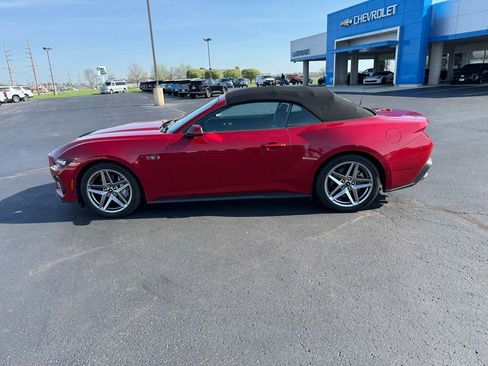 Used 2024 Ford Mustang GT Premium image 4