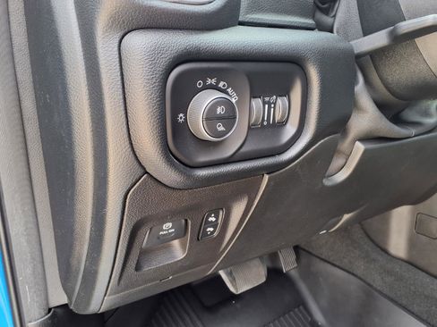 Used 2020 RAM 1500 Laramie w/ Sport Appearance Package image 13