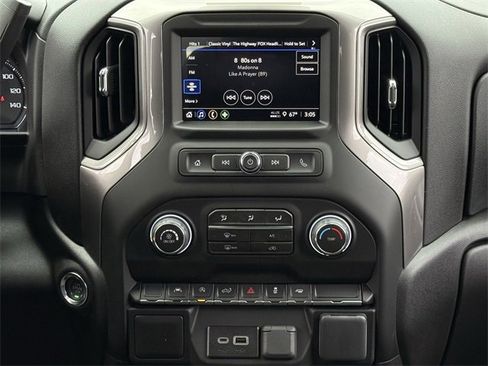 New 2026 Chevrolet Silverado 1500 Custom w/ LPO, Dark Essentials Package image 15