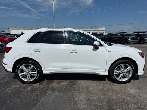 Used 2021 Audi Q3 2.0T Premium w/ Convenience Package AWD/4WD image 3