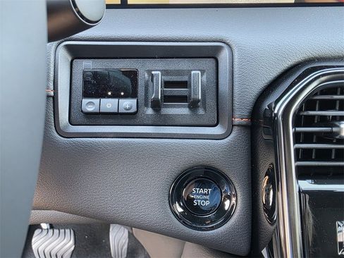 New 2025 Nissan Armada PRO-4X image 25