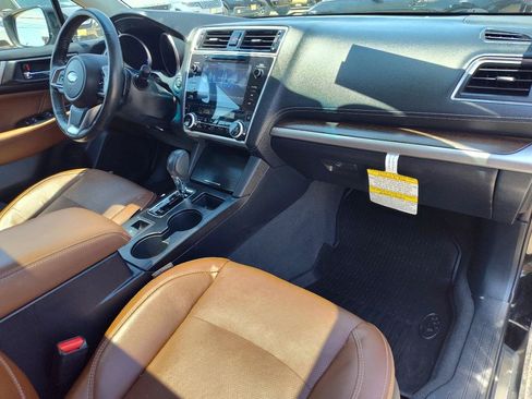 Used 2019 Subaru Outback 2.5i Touring w/ Popular Package #3A AWD/4WD image 39