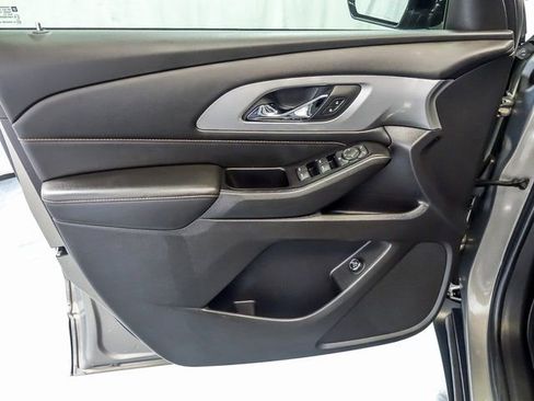 Used 2018 Chevrolet Traverse LT image 27