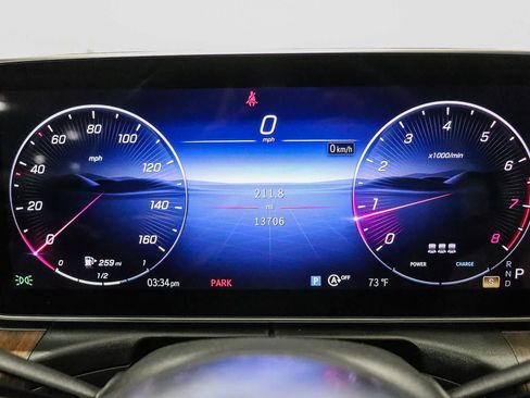 Used 2025 Mercedes-Benz C 300 Sedan image 25