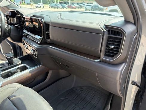 Used 2024 GMC Sierra 1500 SLT w/ SLT Premium Package AWD/4WD image 32