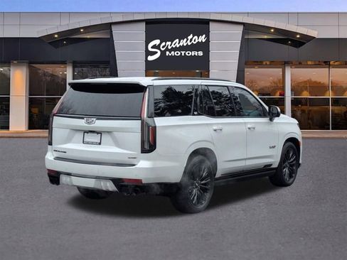 Used 2024 Cadillac Escalade V w/ LPO, ONYX Package AWD/4WD image 5