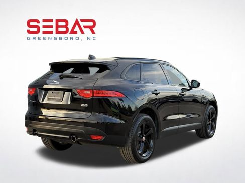 Used 2018 Jaguar F-PACE Premium image 9