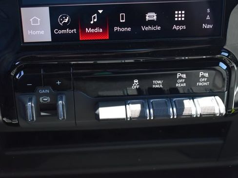 Used 2026 RAM 2500 Big Horn AWD/4WD image 31
