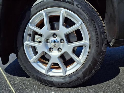 Used 2022 Jeep Renegade Latitude w/ Convenience Group image 34