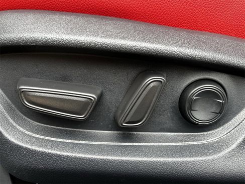 Used 2025 Toyota Camry XSE image 24