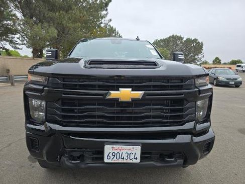 Used 2025 Chevrolet Silverado 2500 Custom w/ Z71 Off-Road Package AWD/4WD image 7