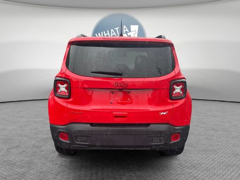 Certified 2022 Jeep Renegade Latitude w/ Convenience Group AWD/4WD image 5