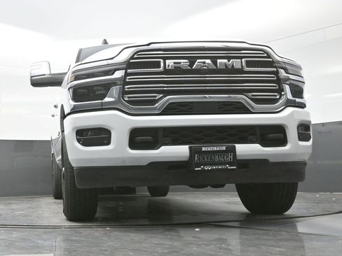 Used 2025 RAM 2500 Laramie image 22