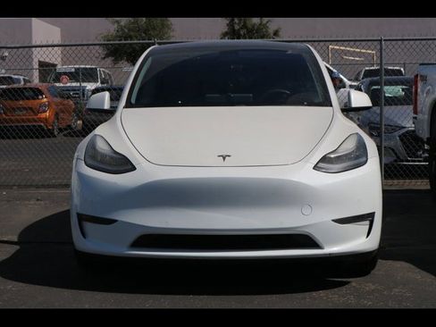 Used 2020 Tesla Model Y Long Range AWD/4WD image 3