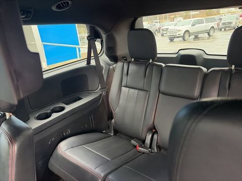 Used 2018 Dodge Grand Caravan GT FWD image 12