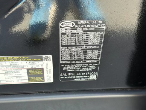 Used 2024 Land Rover Range Rover Sport SE AWD/4WD image 29