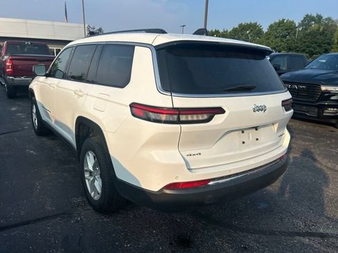 Used 2024 Jeep Grand Cherokee L Laredo AWD/4WD image 2