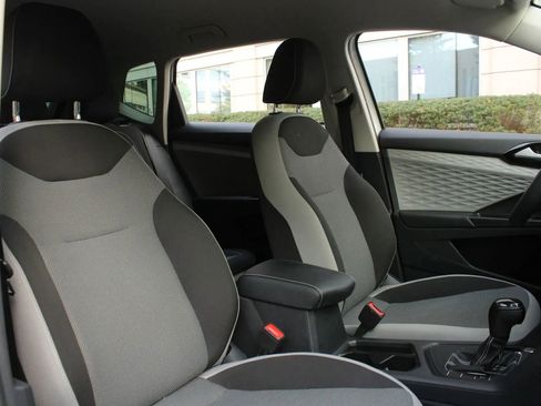Used 2022 Volkswagen Taos S FWD image 27