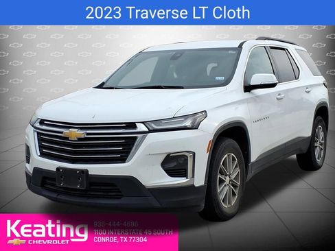 Used 2023 Chevrolet Traverse LT w/ LPO, Floor Liner Package image 2
