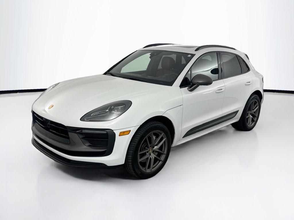 Used 2023 Porsche Macan Turbo AWD/4WD image 1