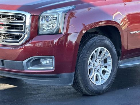 Used 2017 GMC Yukon SLT w/ Open Road Package image 8