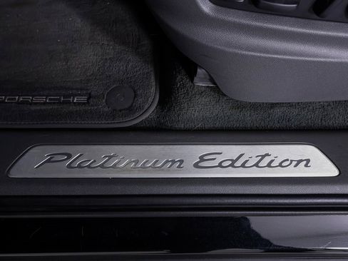 Certified 2023 Porsche Cayenne Coupe image 19