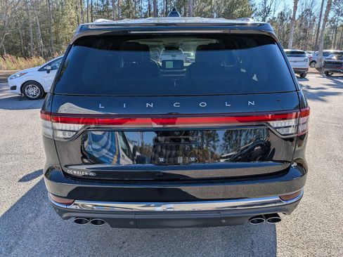 Certified 2025 Lincoln Aviator Reserve image 6