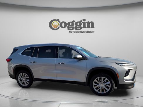 New 2025 Buick Enclave Preferred w/ Power Package image 16