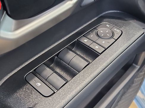 New 2026 Toyota 4Runner Platinum AWD/4WD image 18