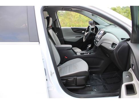 Used 2023 Chevrolet Equinox LT image 13