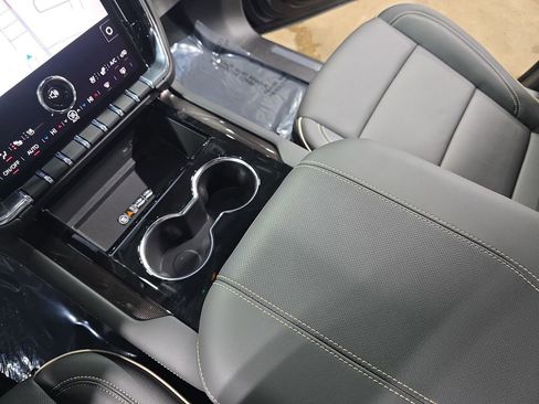 New 2026 GMC Yukon Elevation w/ Elevation Premium Package image 29